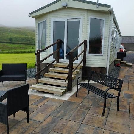 Slieve Croob Cosy Caravan Finnis Luaran gambar