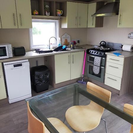 Slieve Croob Cosy Caravan Finnis Luaran gambar