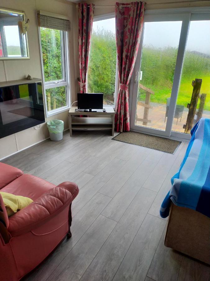 Slieve Croob Cosy Caravan Finnis Luaran gambar