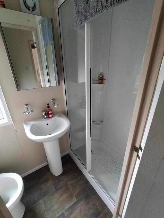 Slieve Croob Cosy Caravan Finnis Luaran gambar